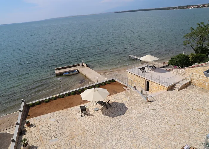 Mk Nin דירה ורסי