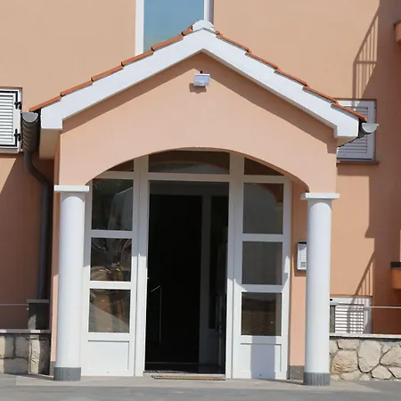 Mk Nin Apartament Vrsi