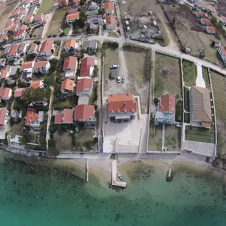 Apartament Mk Nin Vrsi